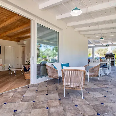 Celeste Countryside Deluxe Near The Beaches Of Sardinia *