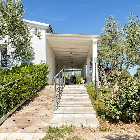 Celeste Countryside Deluxe Near The Beaches Of Sardinia *