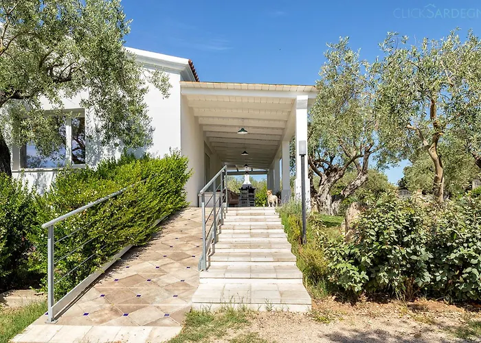 Celeste Countryside Deluxe Near The Beaches Of Sardinia *