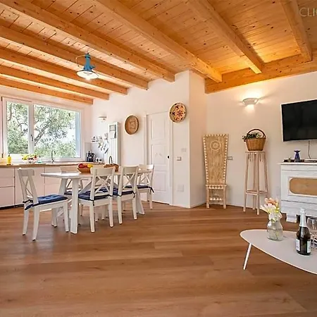 Celeste Countryside Deluxe Near The Beaches Of Sardinia Villa Alguer